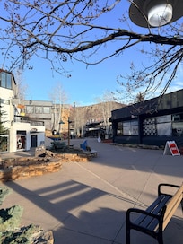 Snowmass Village Mall
