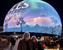 Sphere a safe 10 minute walk Place is UNBELIEVALBE!!!