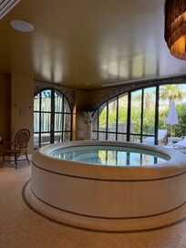 spa - hot tub