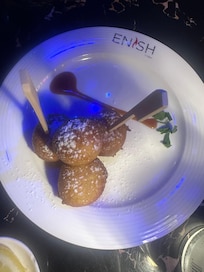 Enish was amazing. These were complementary desserts that we got. Top-notch service, beautiful interior design, amazing vibe, great DJ… mark my words I’ll be back to get married in the ballroom and then in this spot for the after party LOL