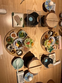 朝食
