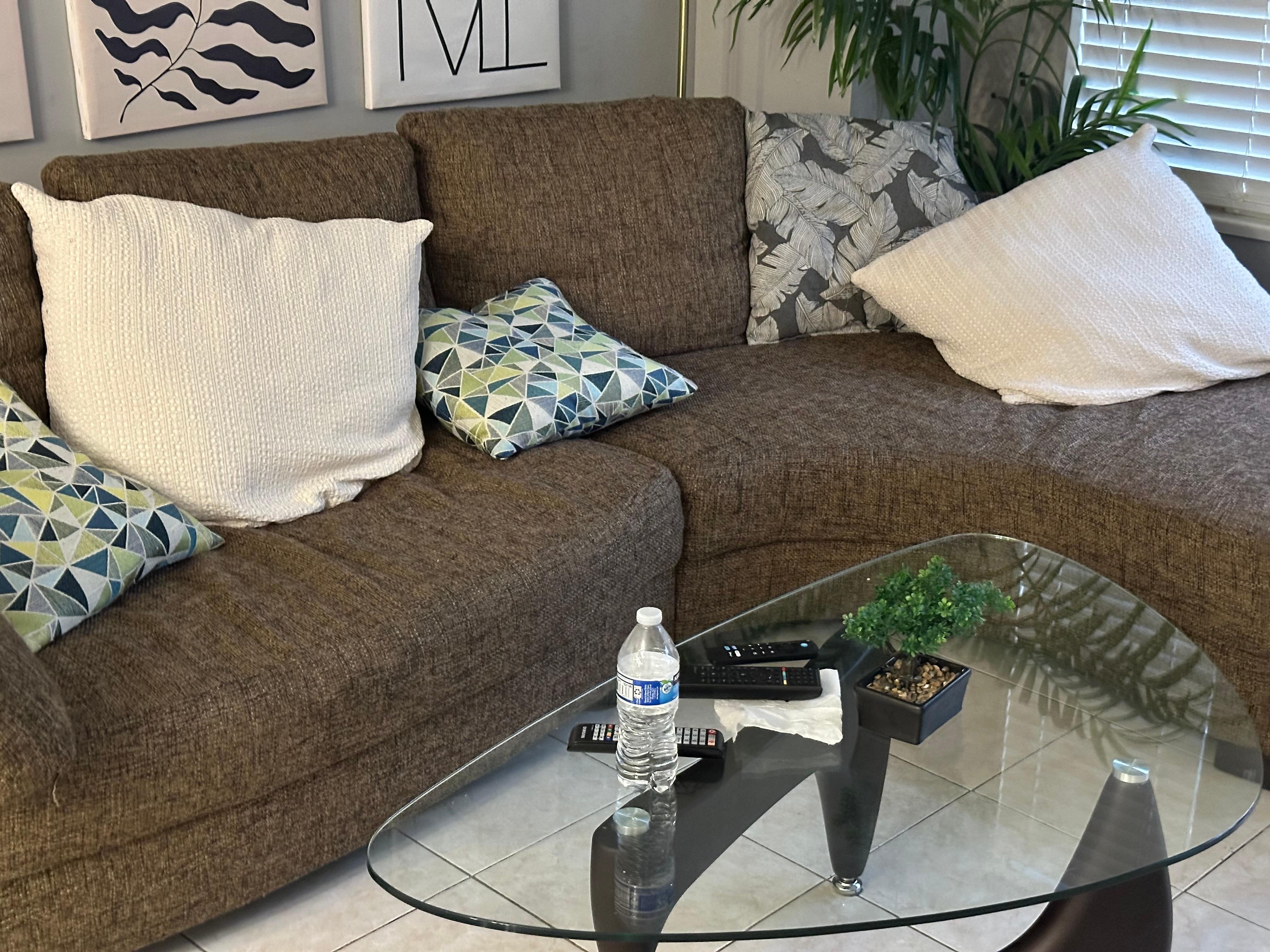 Sofa looks good in pictures only
You sink in when you sit