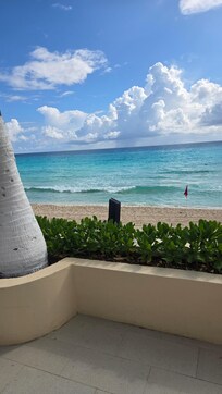 This beautiful water, mesmerizing