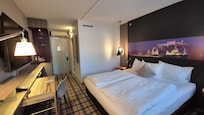 Schönes, sehr sauberes Zimmer mit tollem Salzburg-Ambiente.