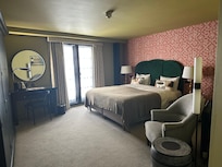 Beautiful spacious room