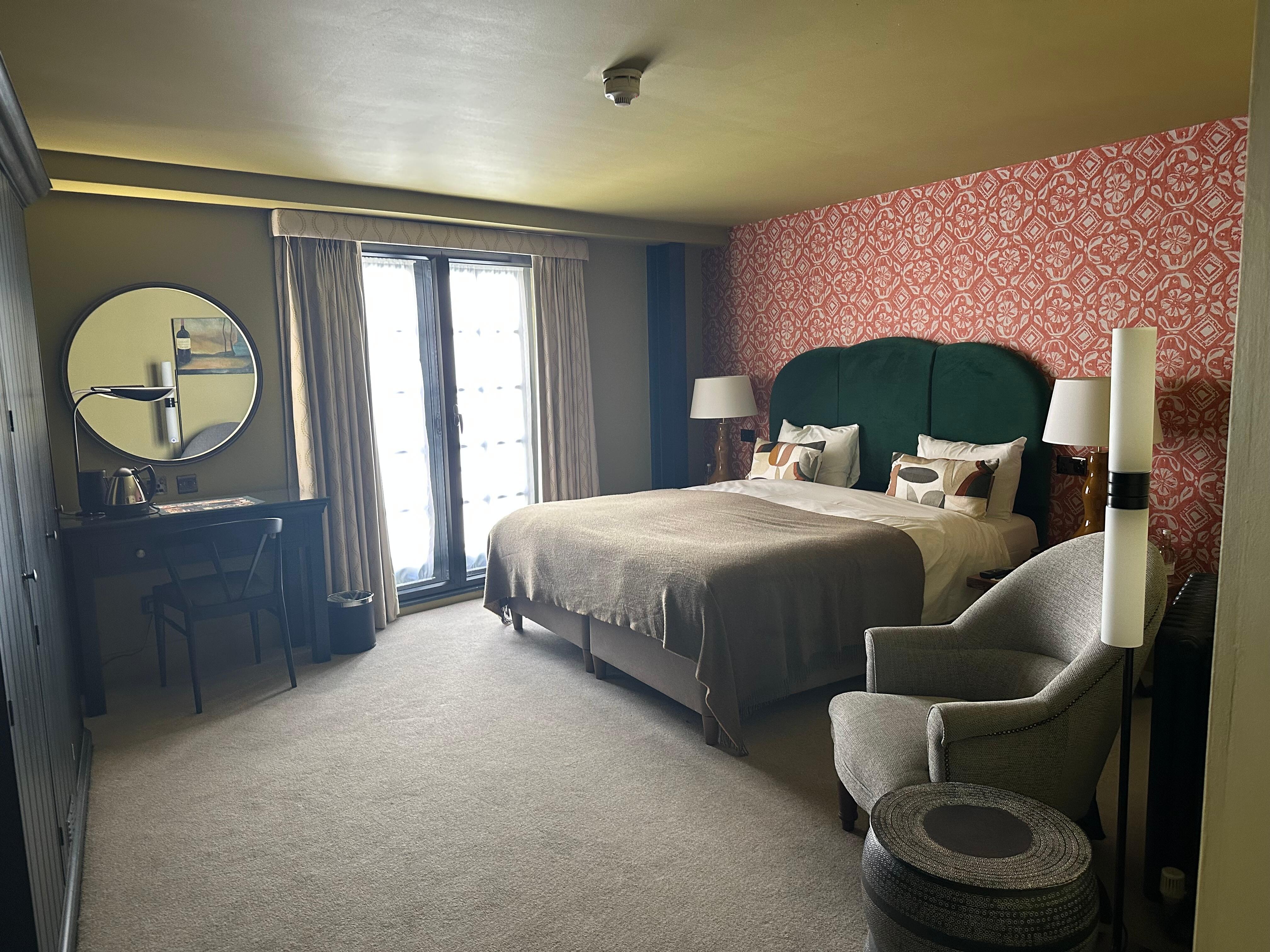 Beautiful spacious room