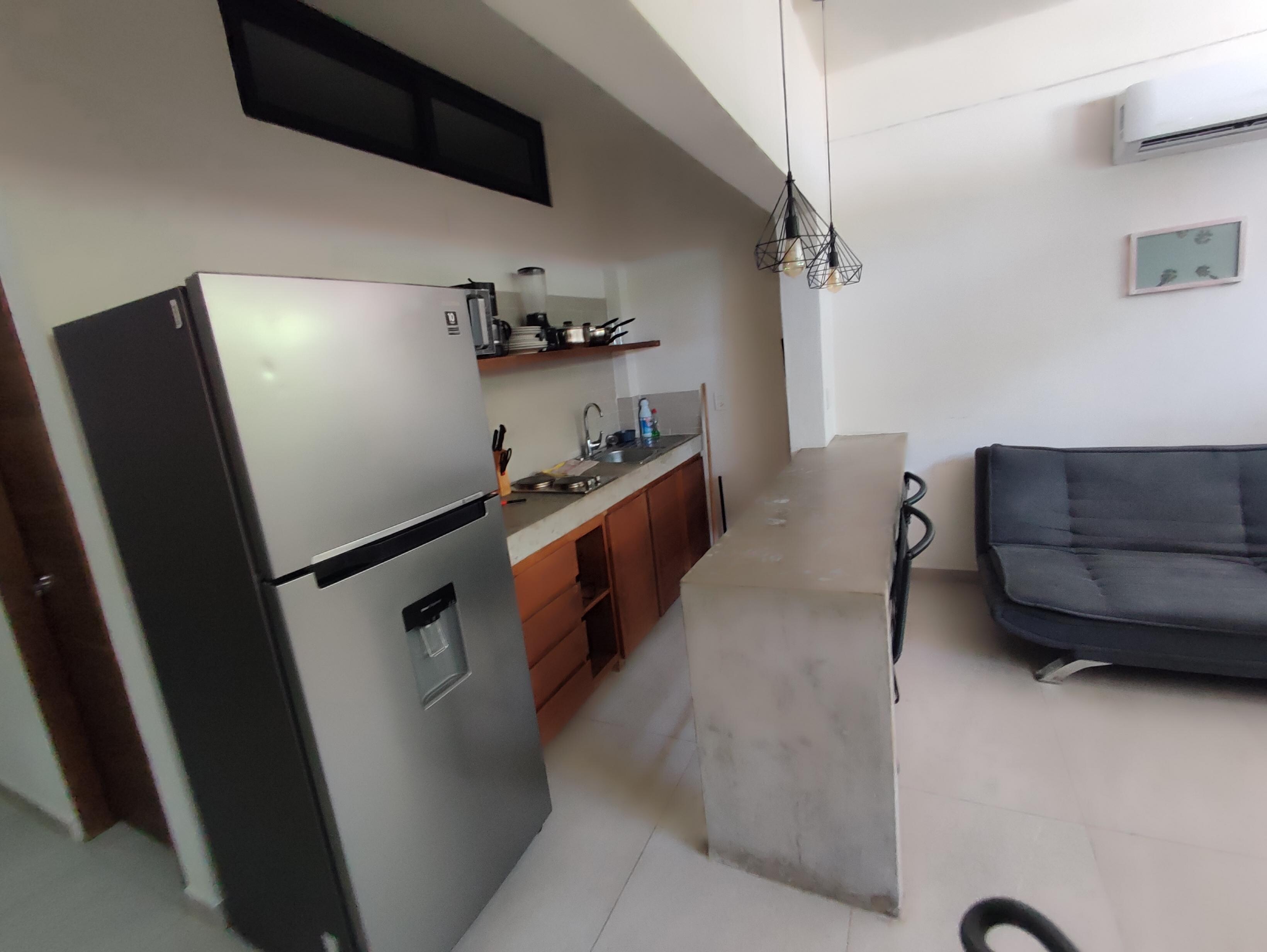 Cocina integral de buen tamaño, todo lo que necesitas para cocinar.