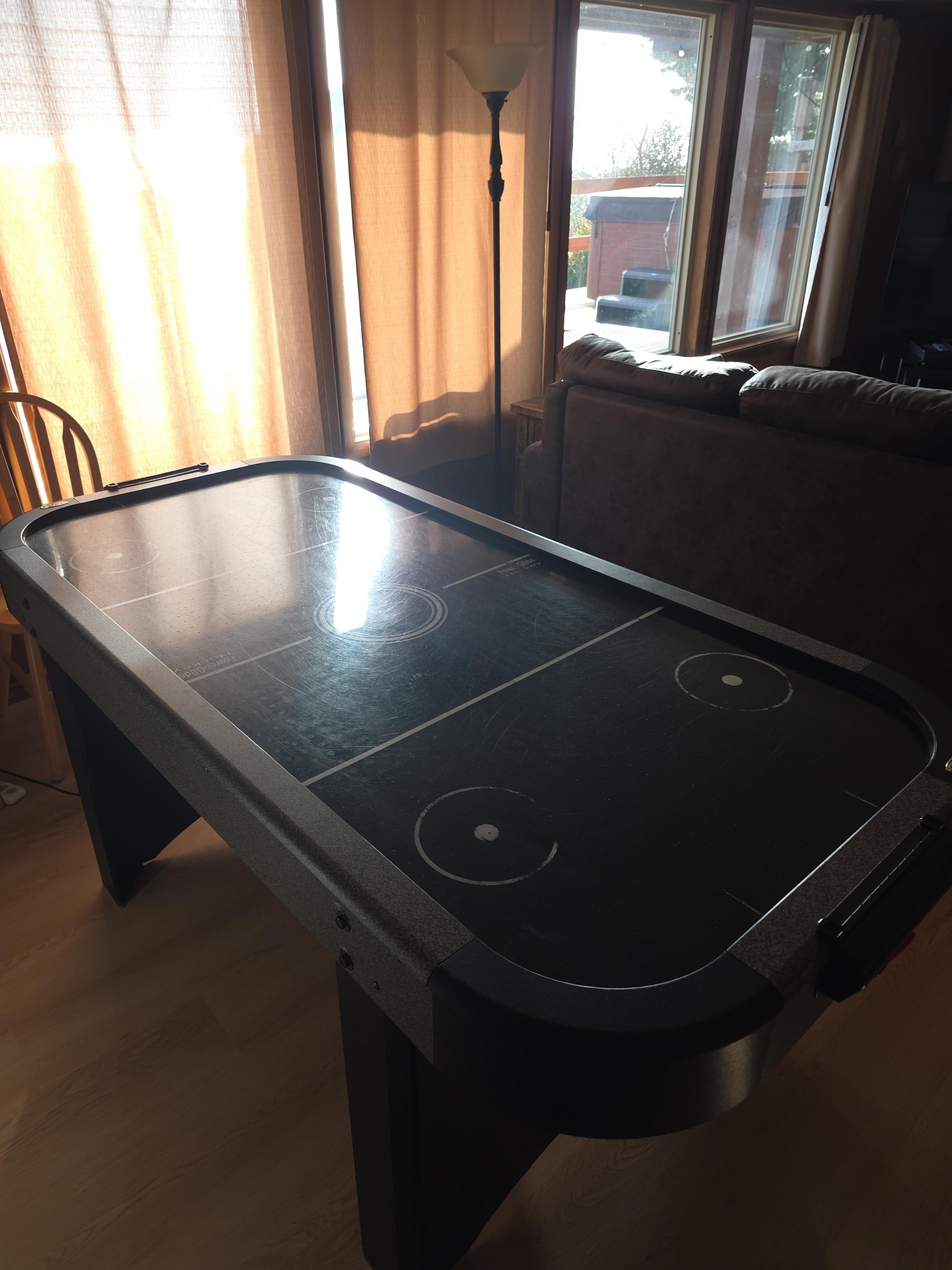 Air hockey
