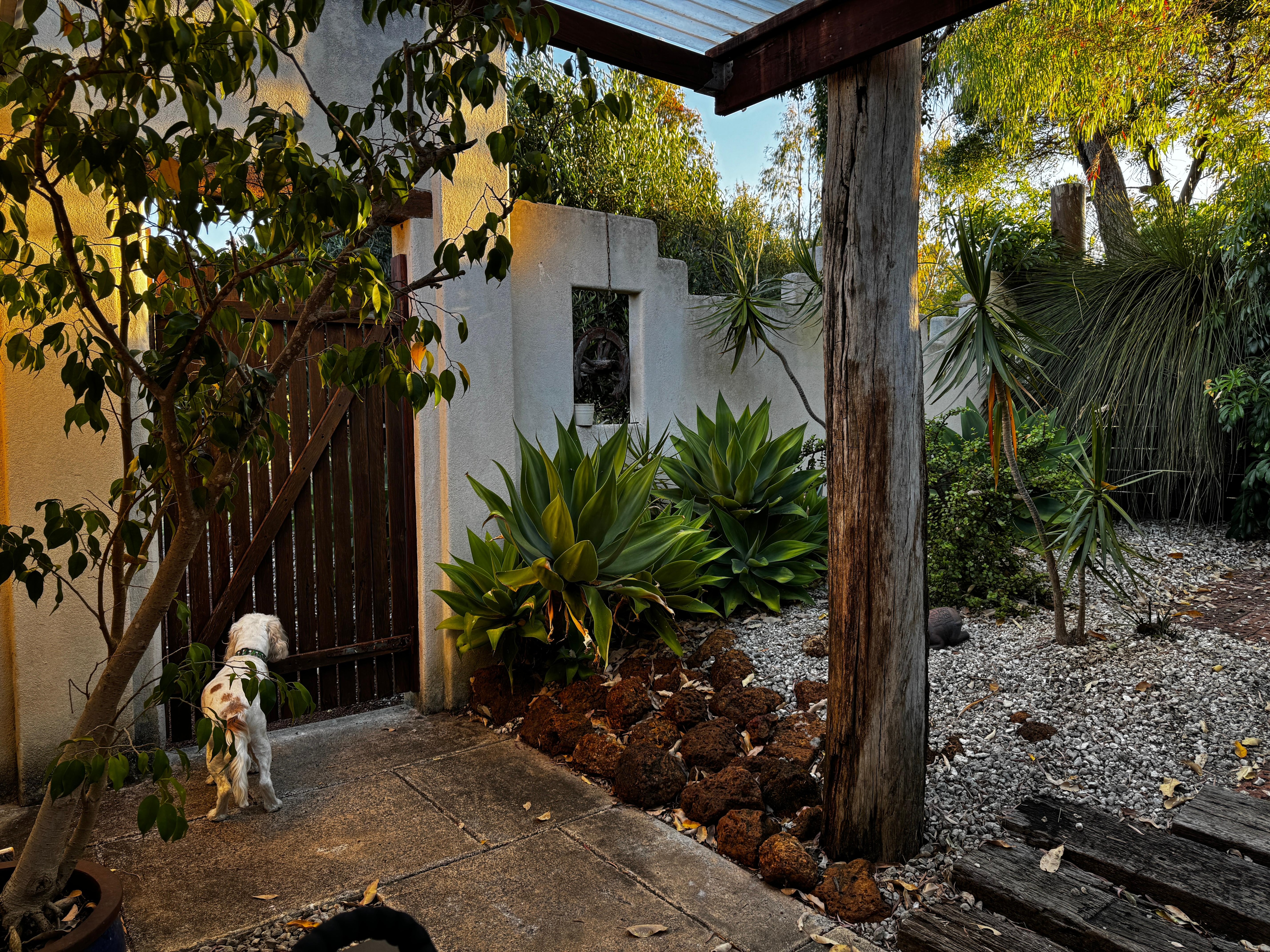 The other side of the courtyard 