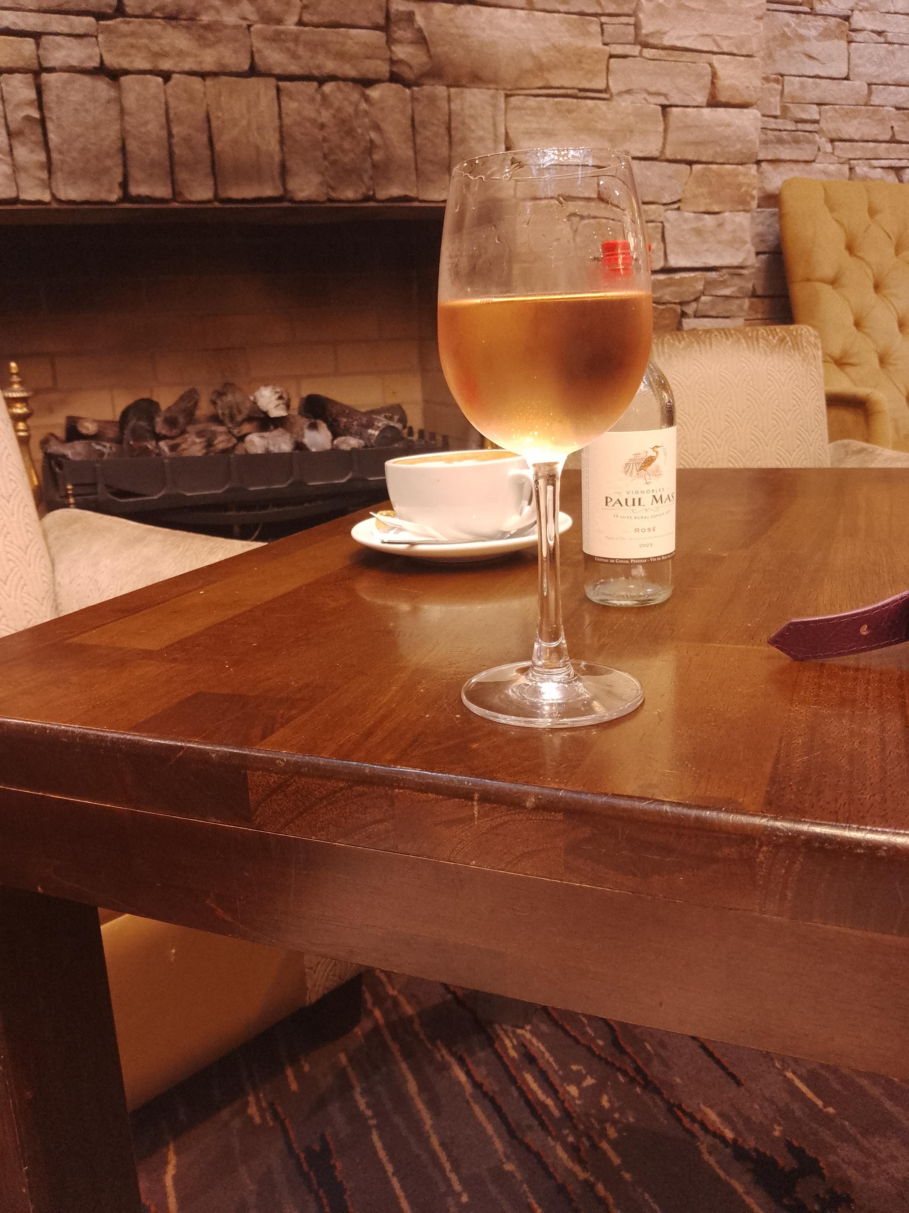 Our favourite spot, comfy chairs around the fireplace ❤️