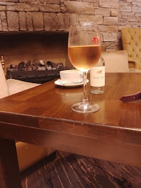 Our favourite spot, comfy chairs around the fireplace ❤️