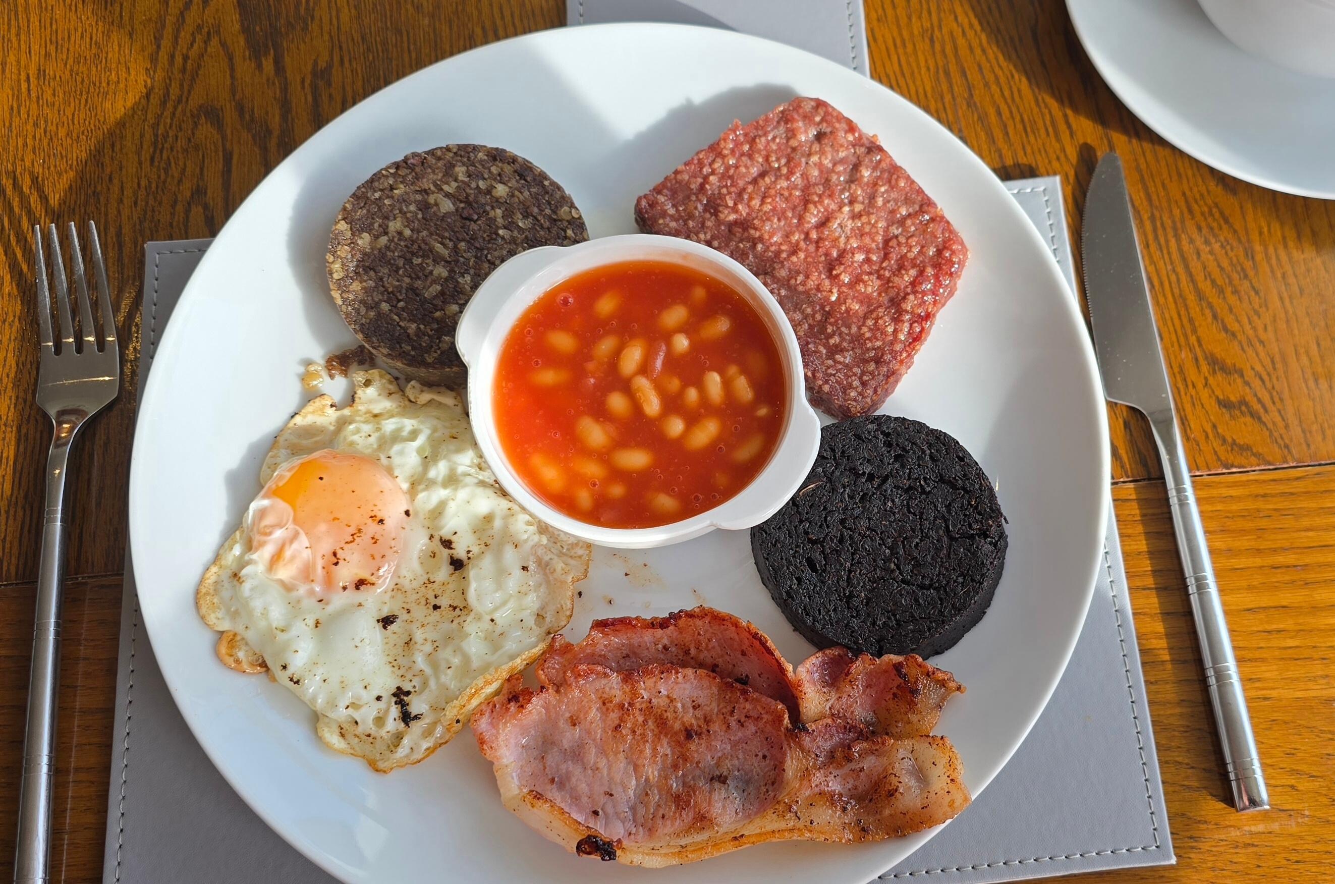 Delicious Scottish breakfast.