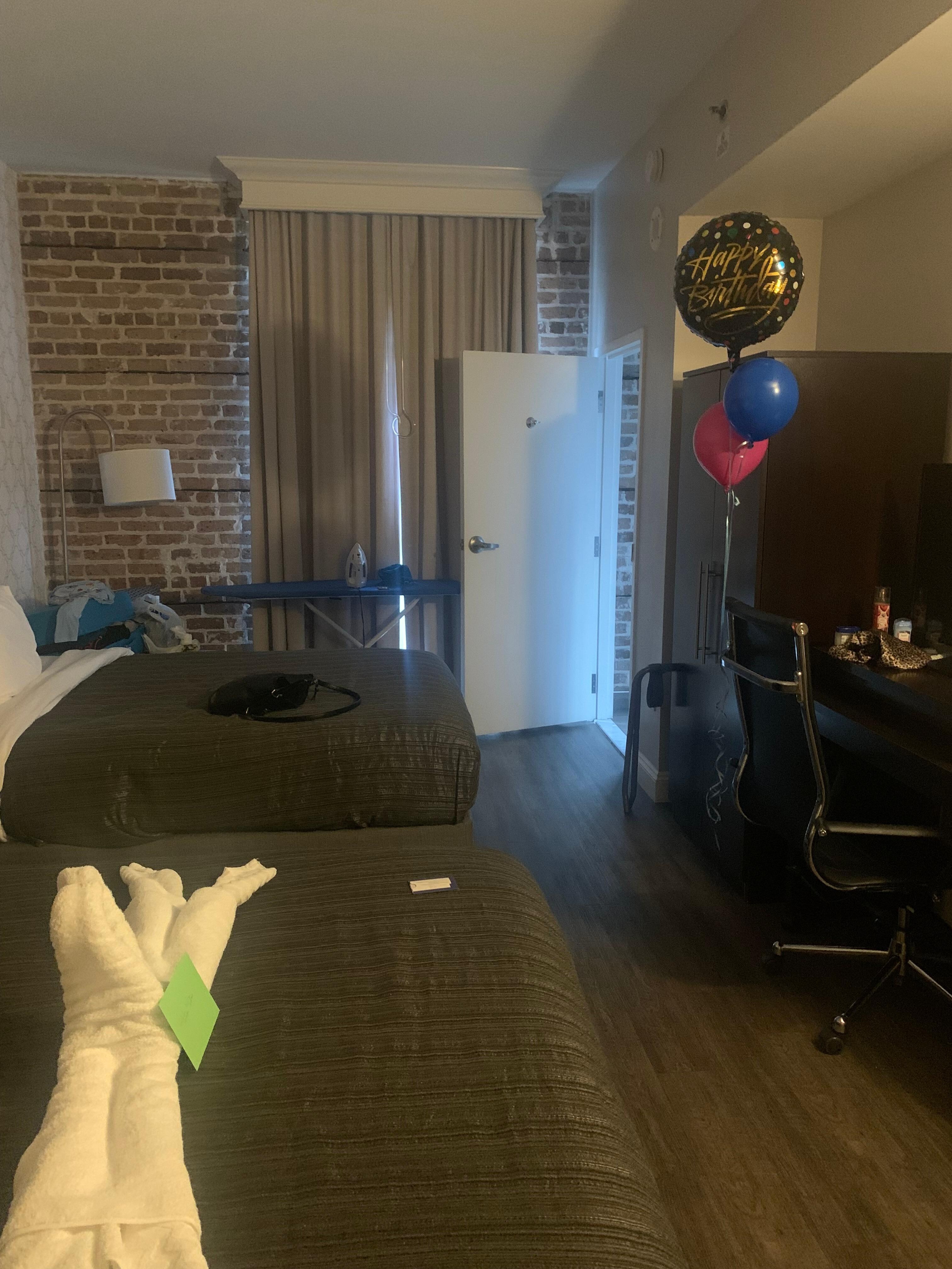 2 Queen Beds