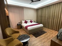 Comfortable king bed