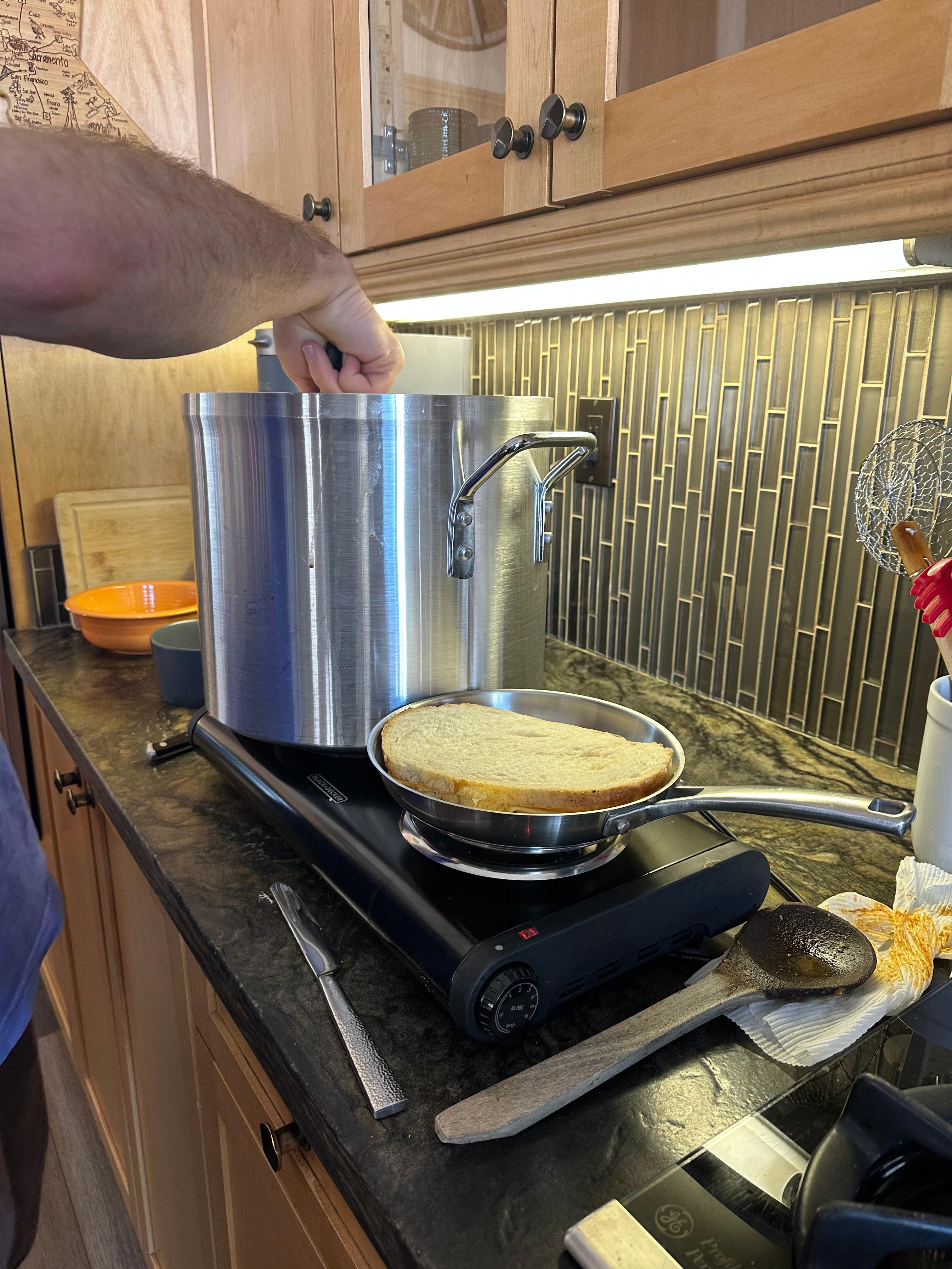 2 burner hot plate to cook for 12 people