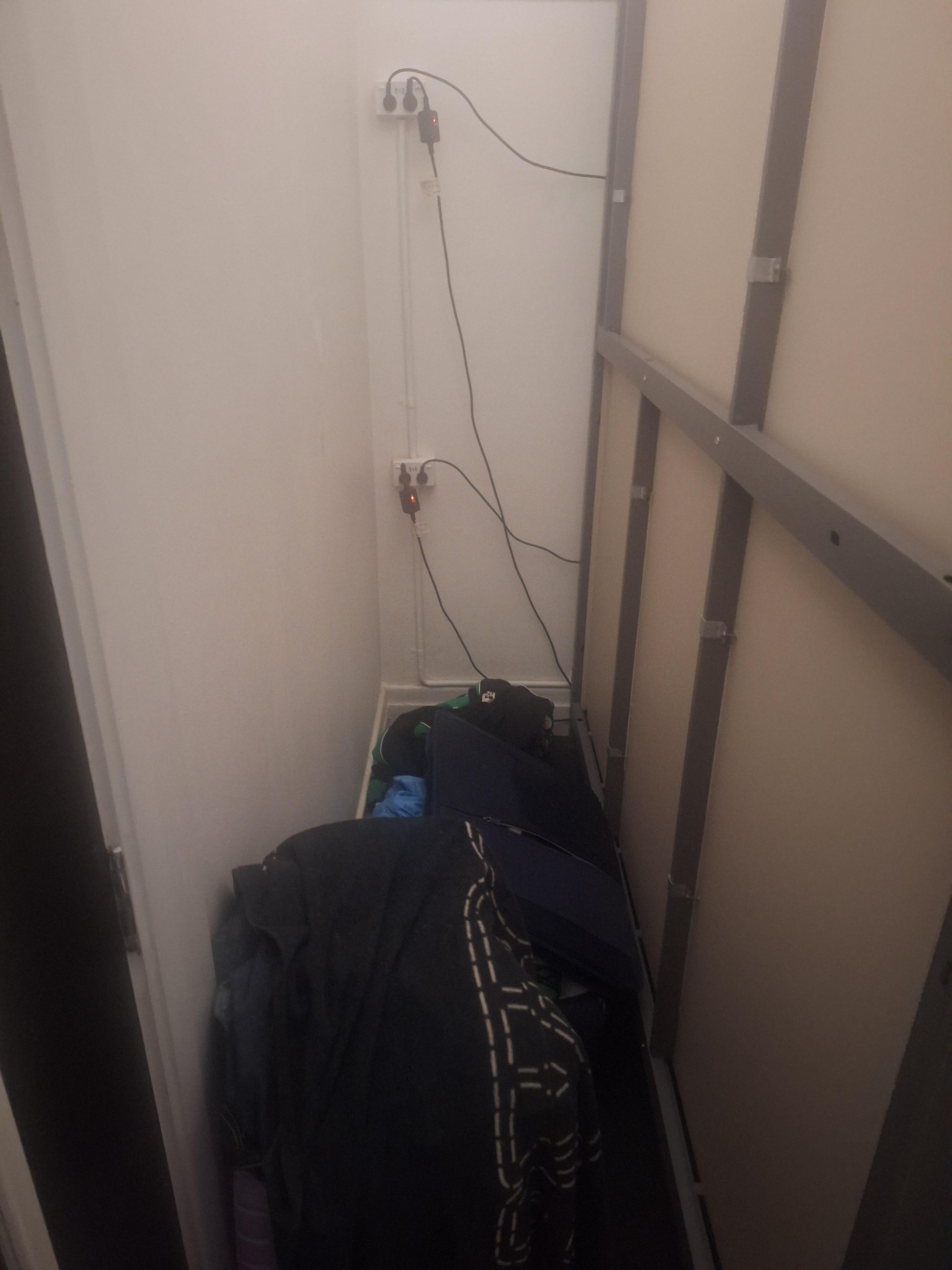 Space for 4 guests 