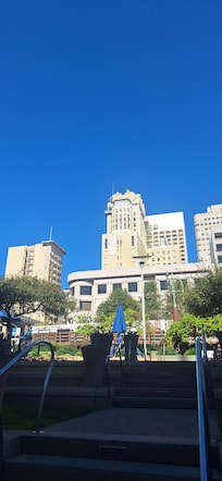 Chancellor Hotel is on the left.