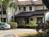 The front of the villa