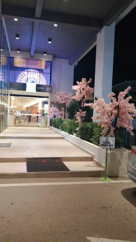 Lobby walkway