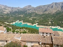 El Castell de Guadalest (about an hour drive away, charming town with beautiful views)