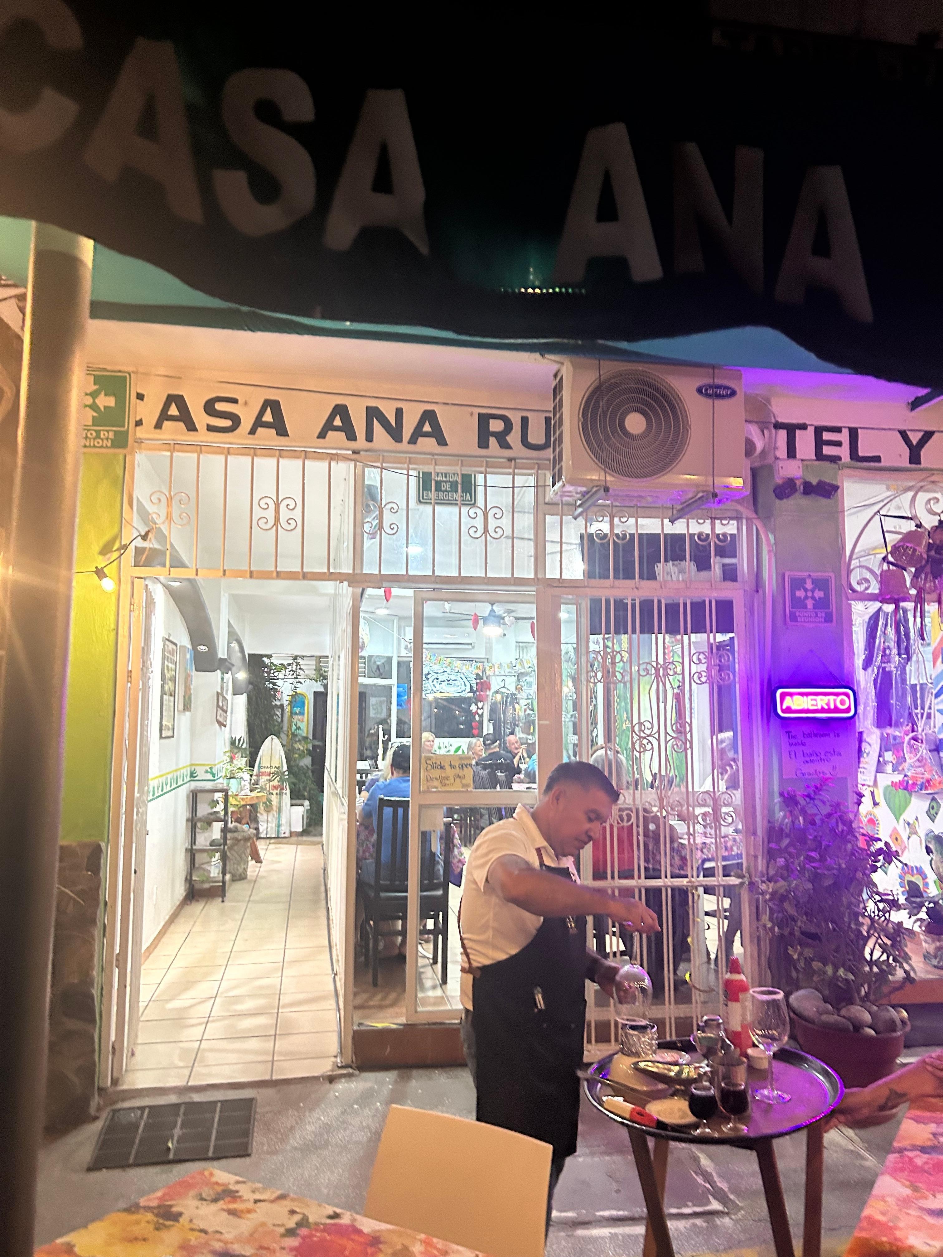 Great restaurant for food a couple blocks from the hotel with great food