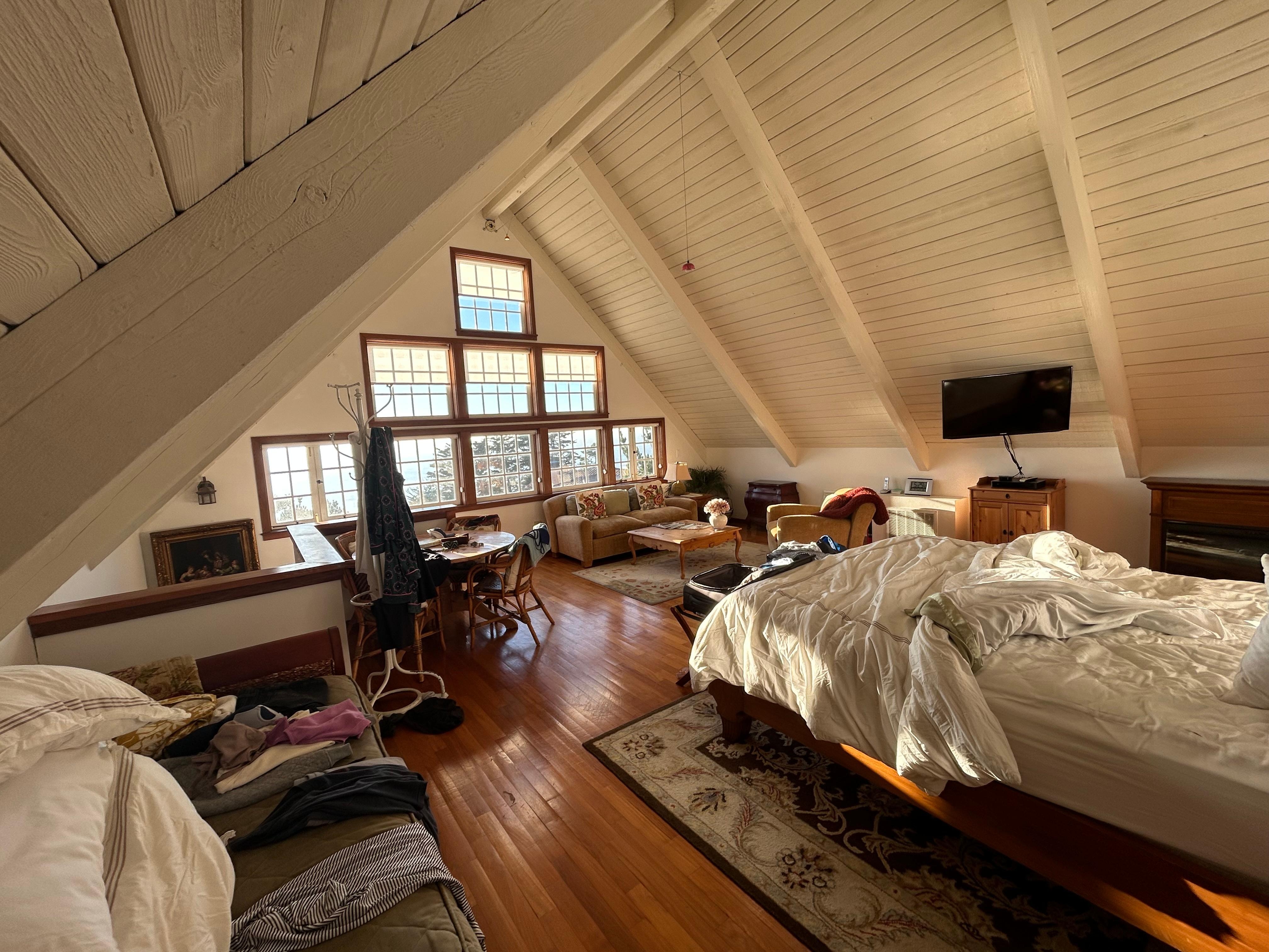 Sleeping loft