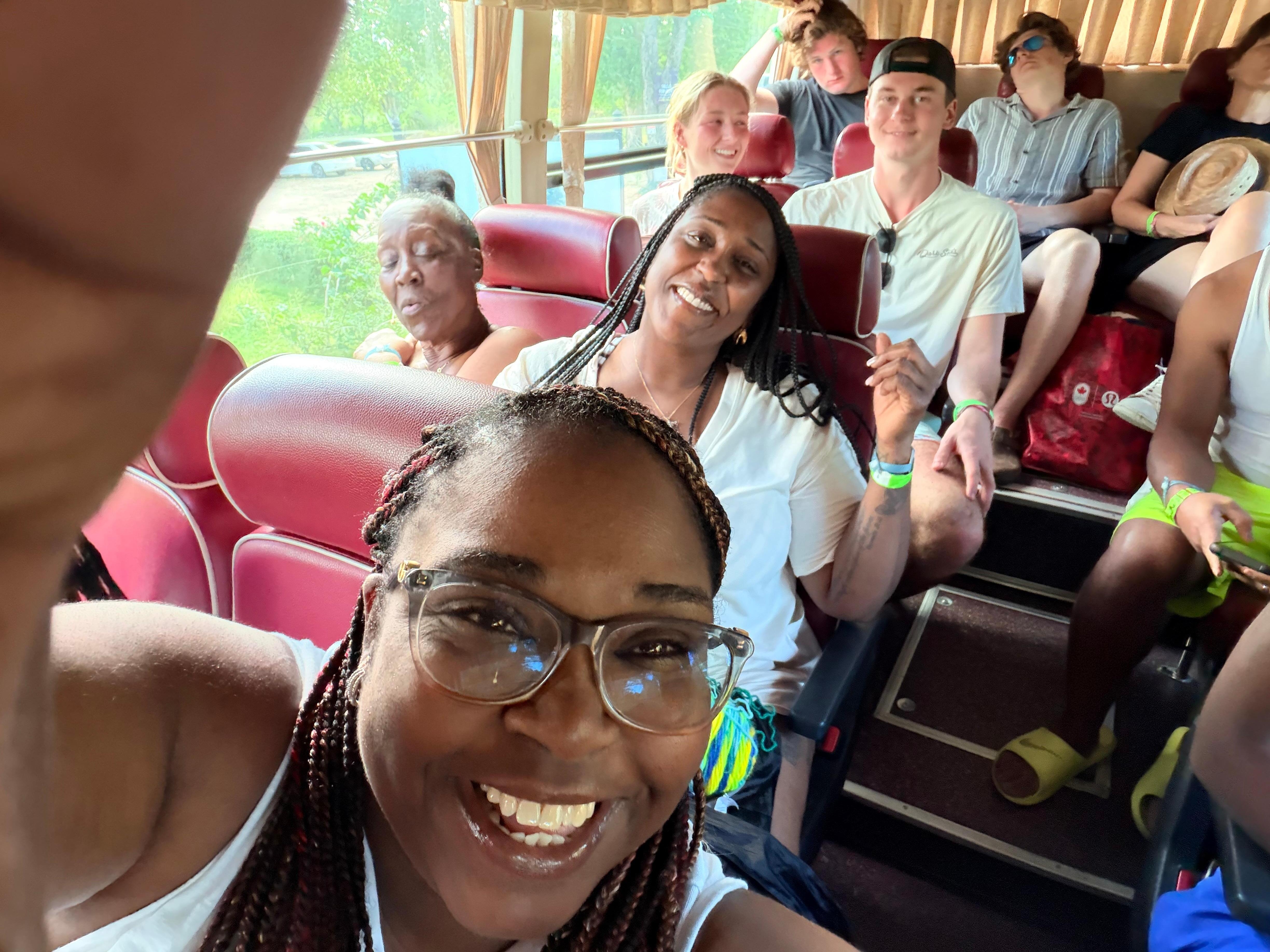 Excursion to paradise island organized on the resort