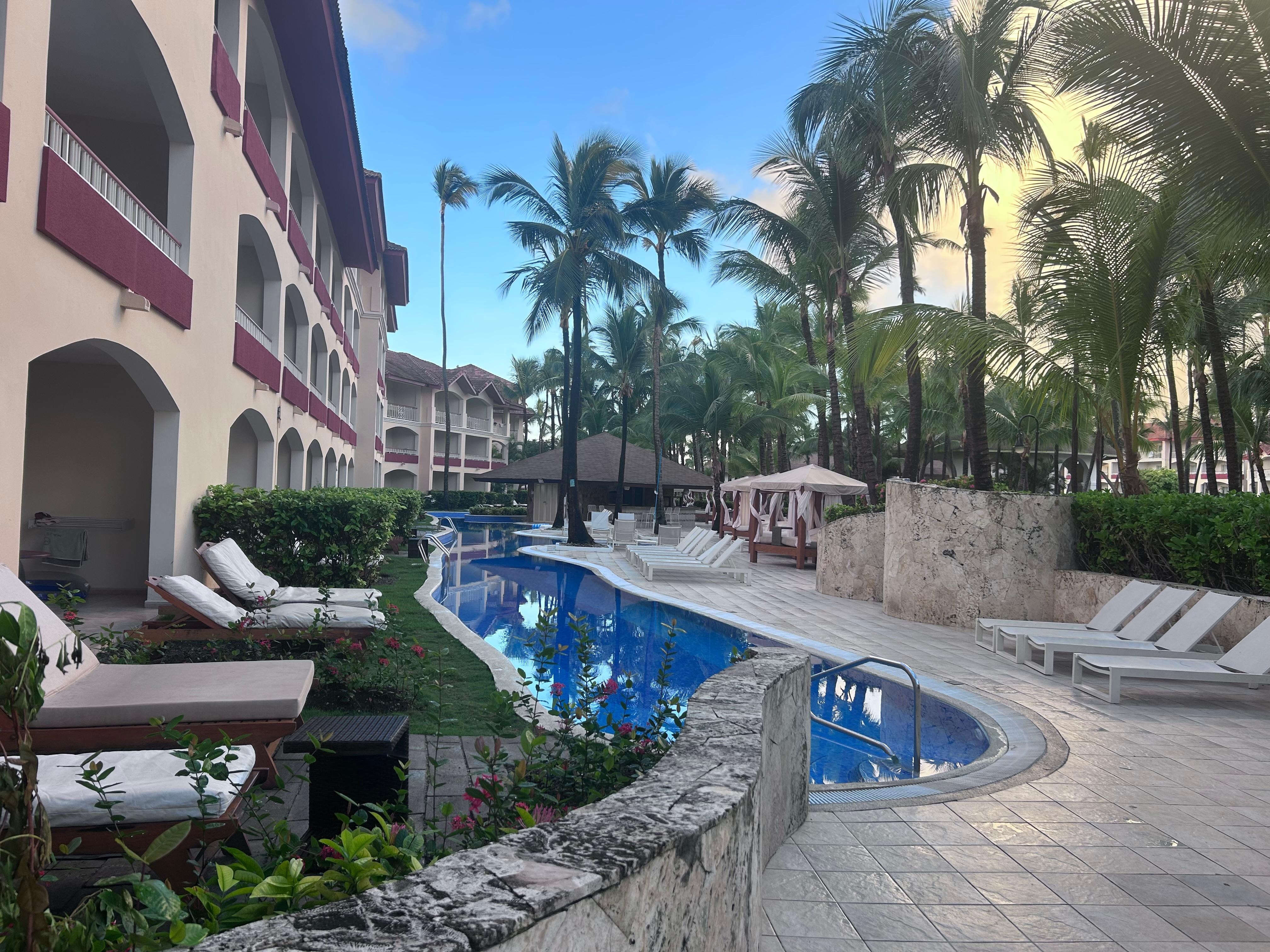 Colonial Club adults only pool