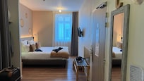 Chambre vue partie salon