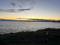 The ocean, just a couple blocks away!