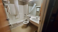 Spacious bathroom