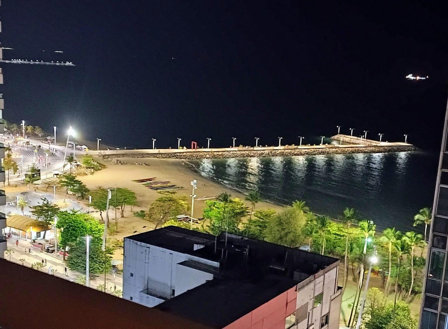 Vista magnífica do quarto do hotel  da Praia 