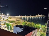 Vista magnífica do quarto do hotel da Praia