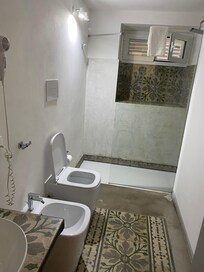 Very functional restroom