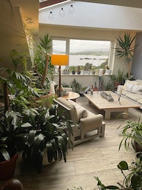 2nd floor lounge