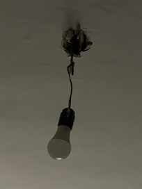 Entry way light I couldn’t turn on.