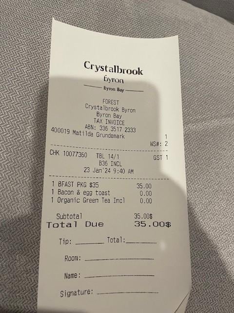 receipt for breakfast at the hotel/ recu de l'hotel