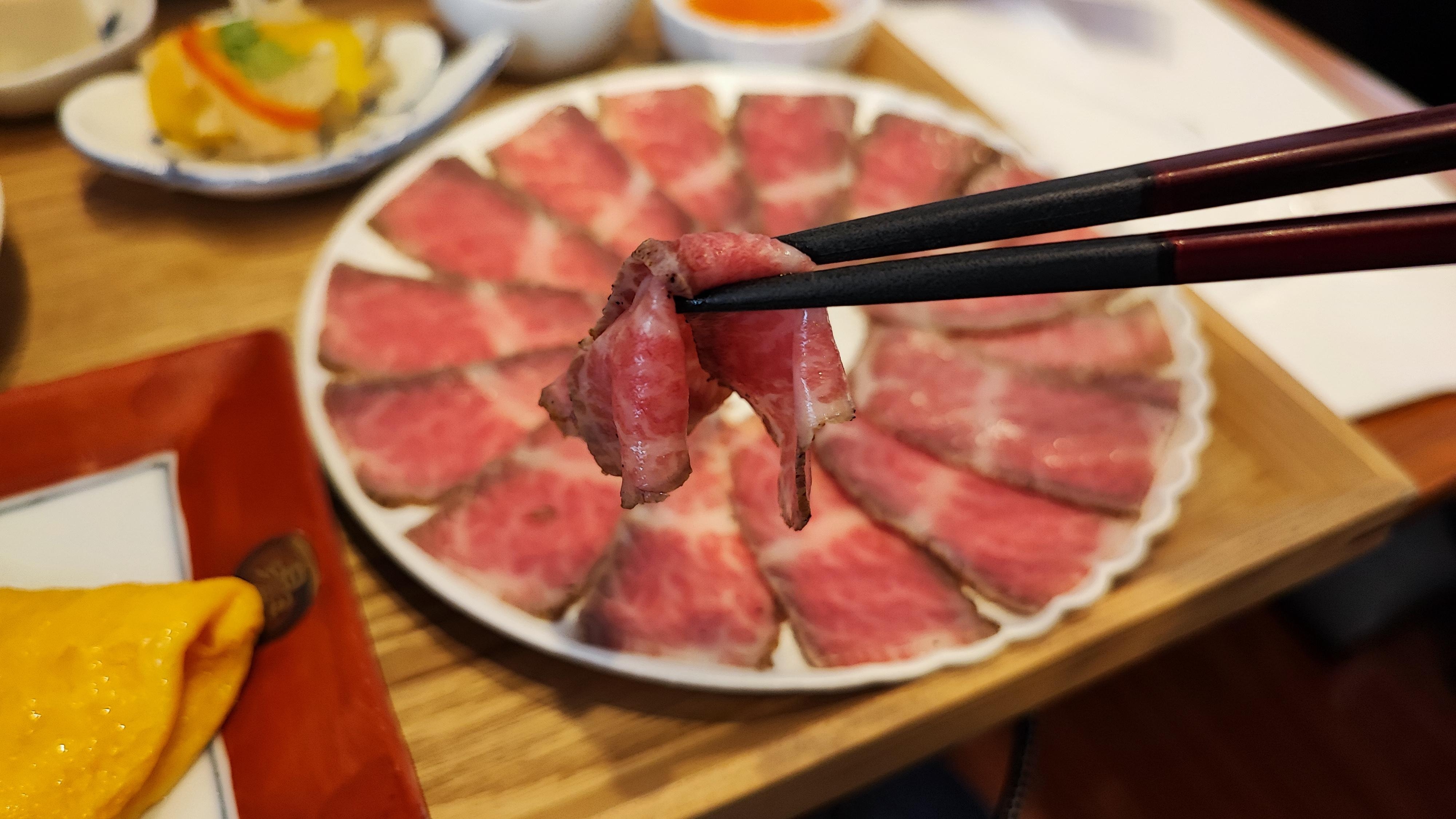 朝食御膳のローストビーフ