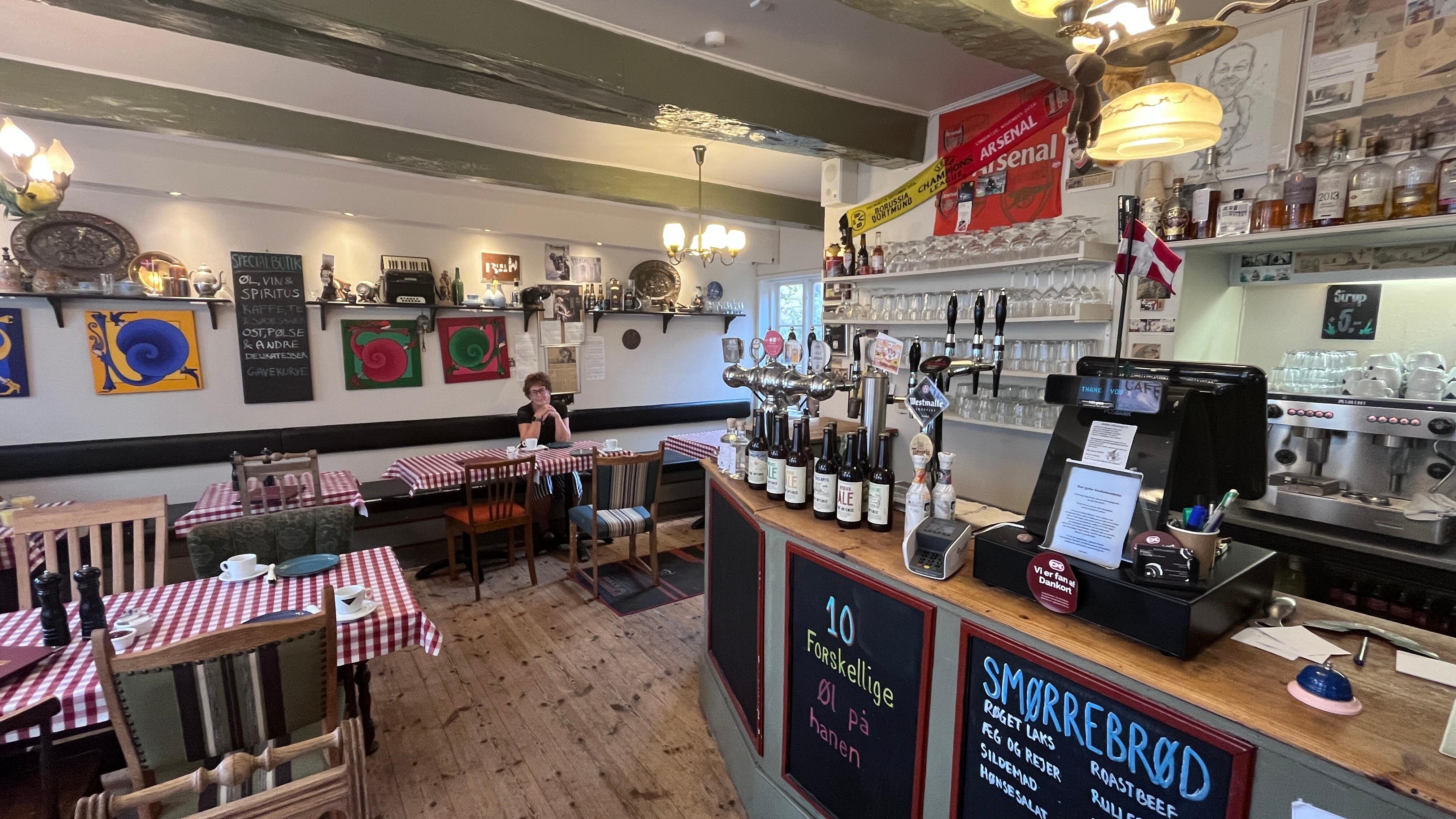 Restaurant/ cafe