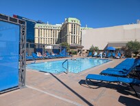 The view of the roof to pool!
