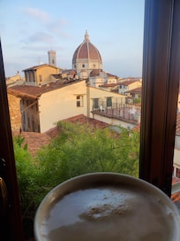 Coffee overlooking the duomo