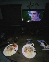 Dinner in front of the fireplace 😋