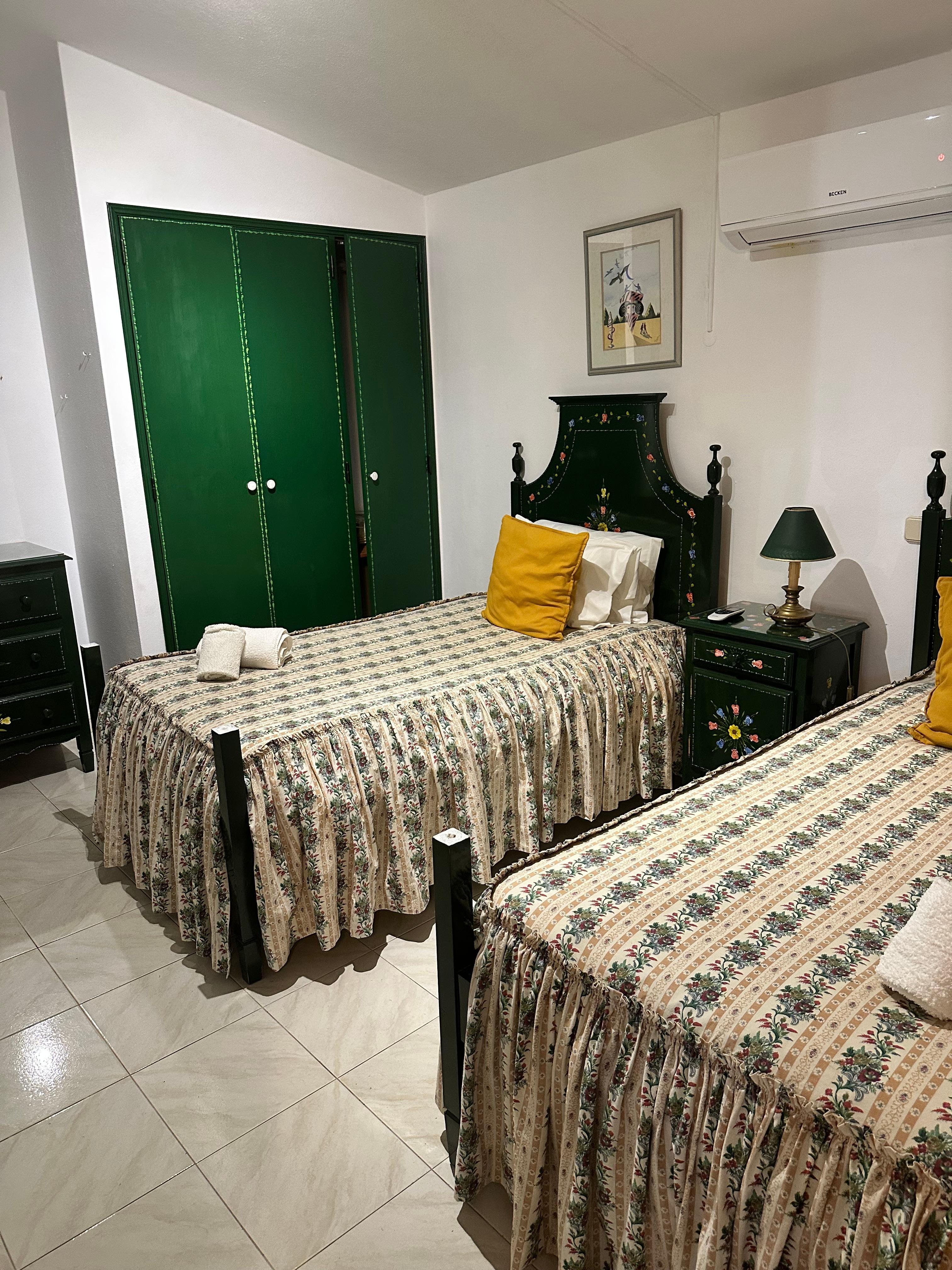 Bedroom with ensuite