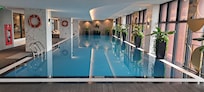 Indendørs pool