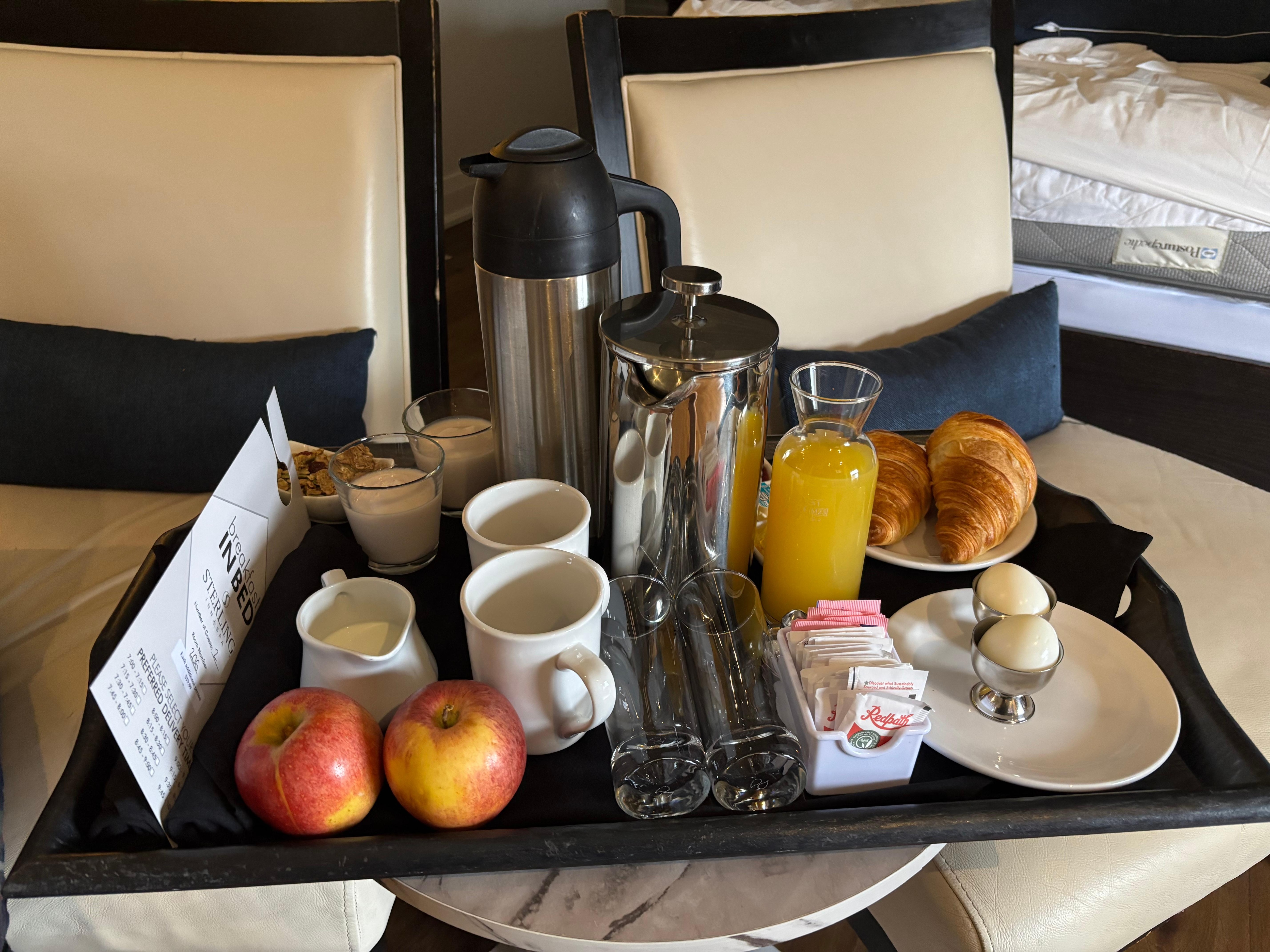 Complimentary breakfast. No additional food purchased. 