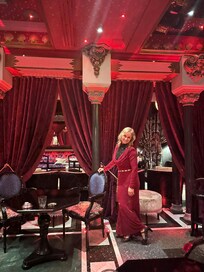 Restaurant- red room