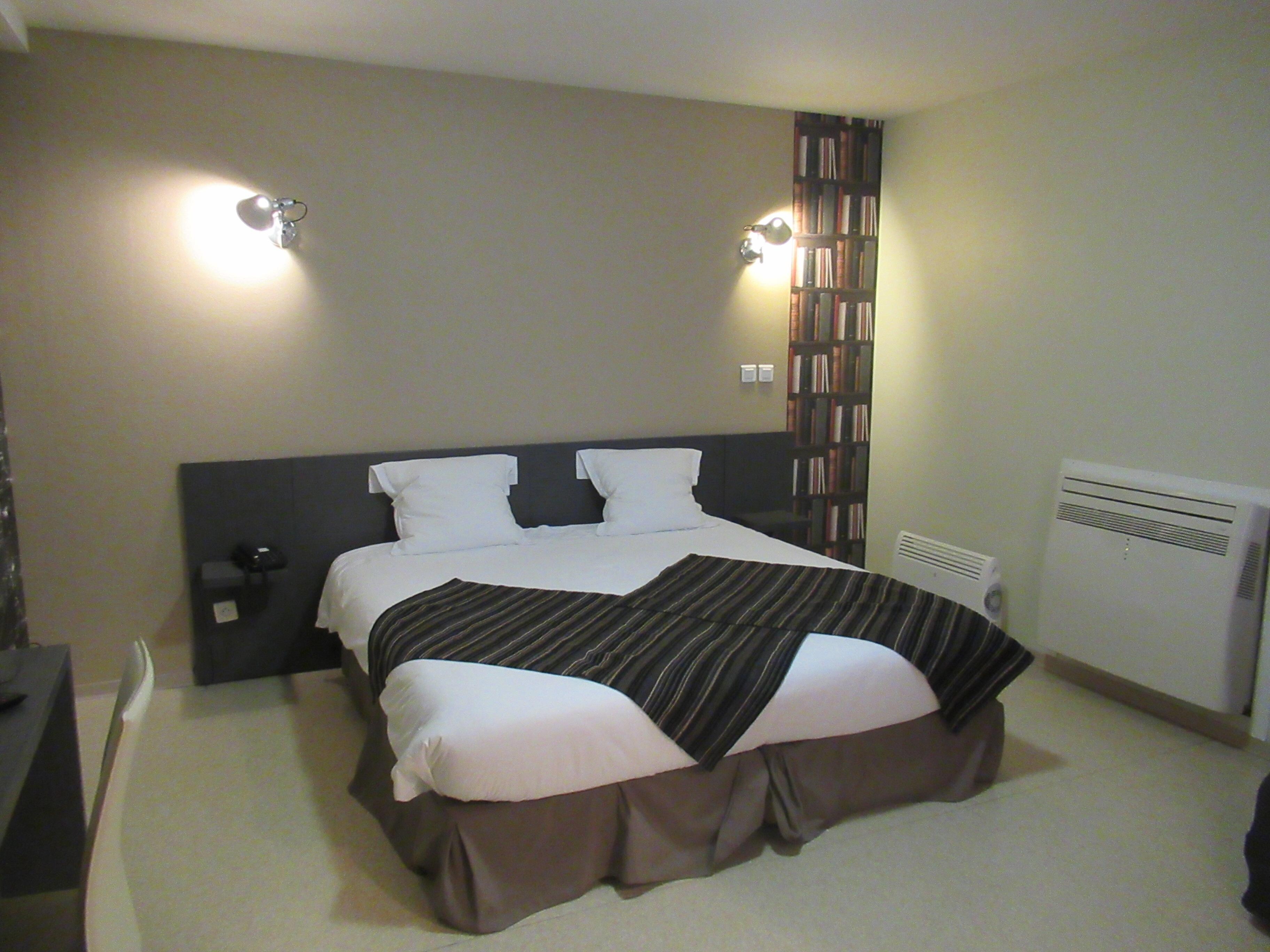 chambre spacieuse et magnifique