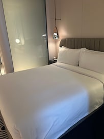 ベッドの硬さは硬すぎず柔らかすぎず。寝心地は良かった