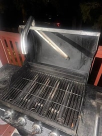 BBQ falling apart