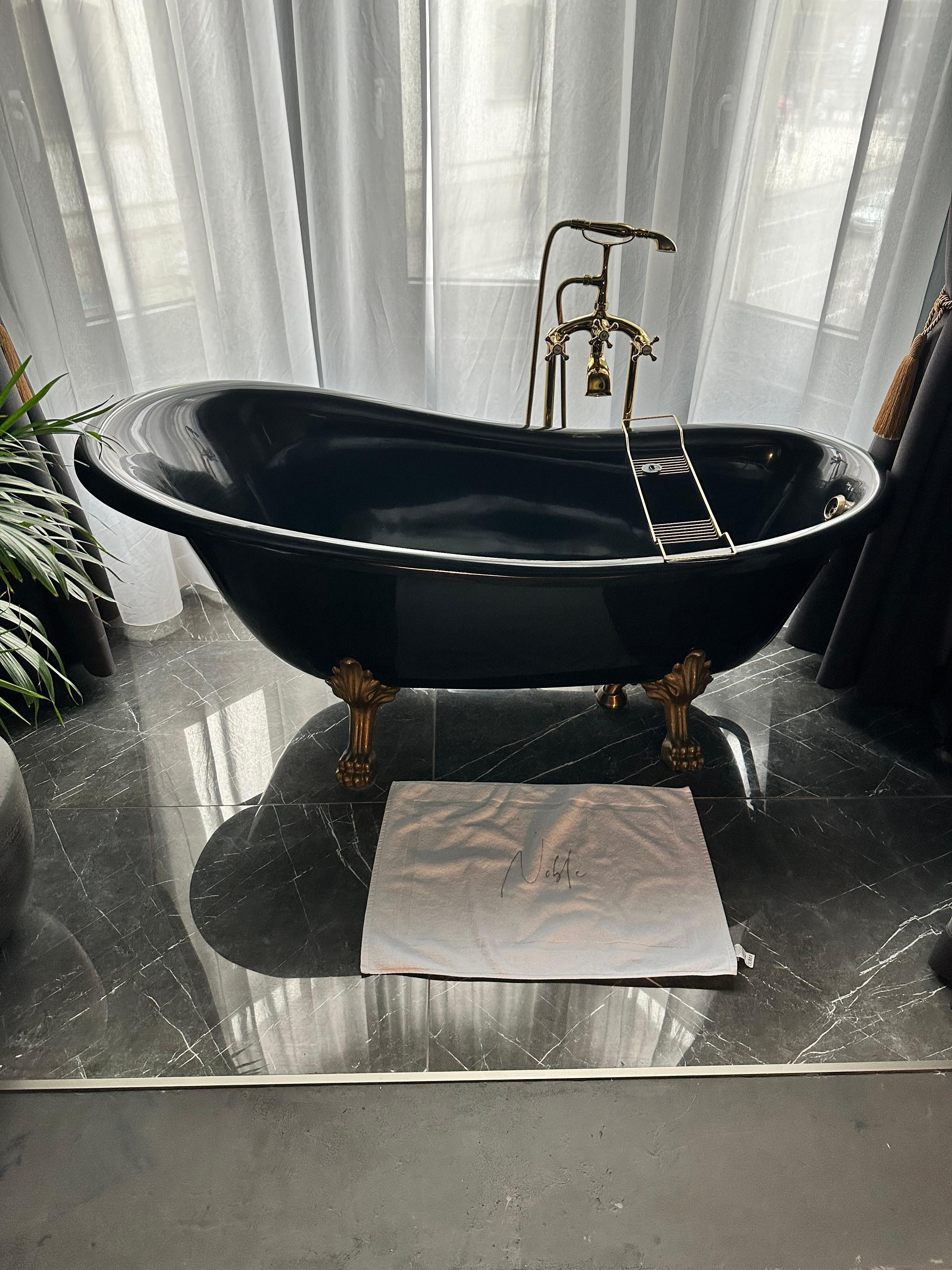 The bedroom bathtub